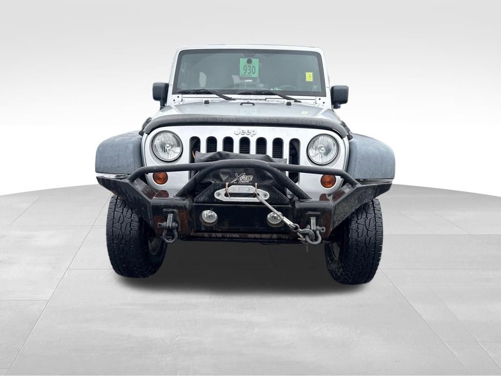 Used 2012 Jeep Wrangler Unlimited Rubicon w/ Connectivity Group AWD/4WD image 18