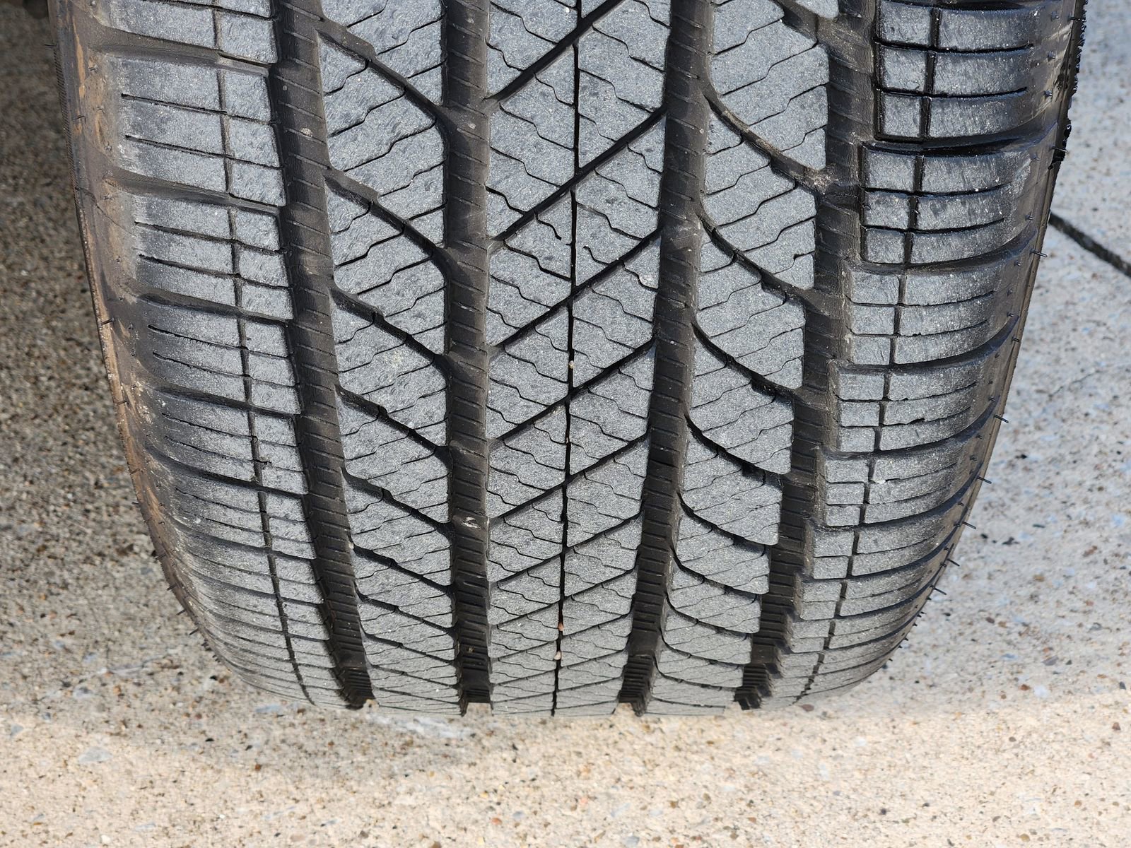 Used 2020 Jeep Grand Cherokee Altitude image 21