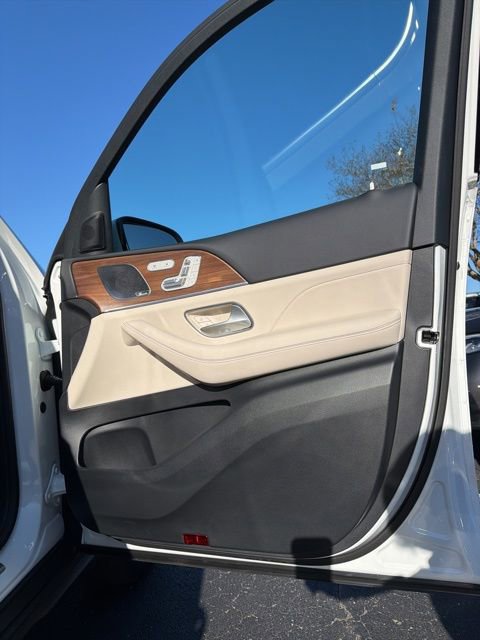 Certified 2026 Mercedes-Benz GLS 450 4MATIC image 30