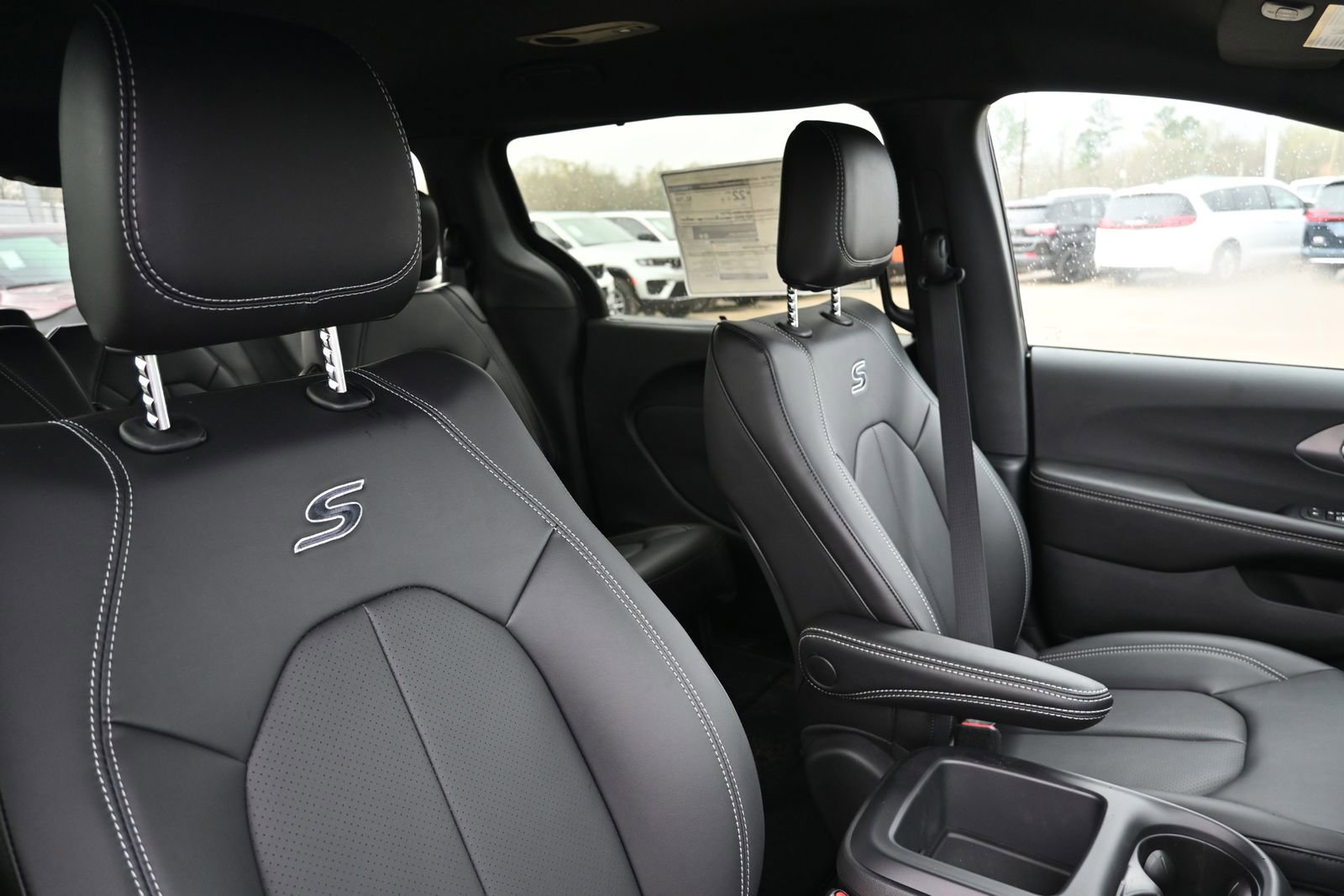 New 2026 Chrysler Pacifica Select image 27