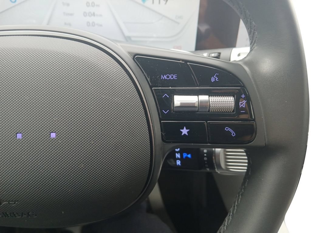 Used 2025 Hyundai Ioniq 6 SEL RWD image 23