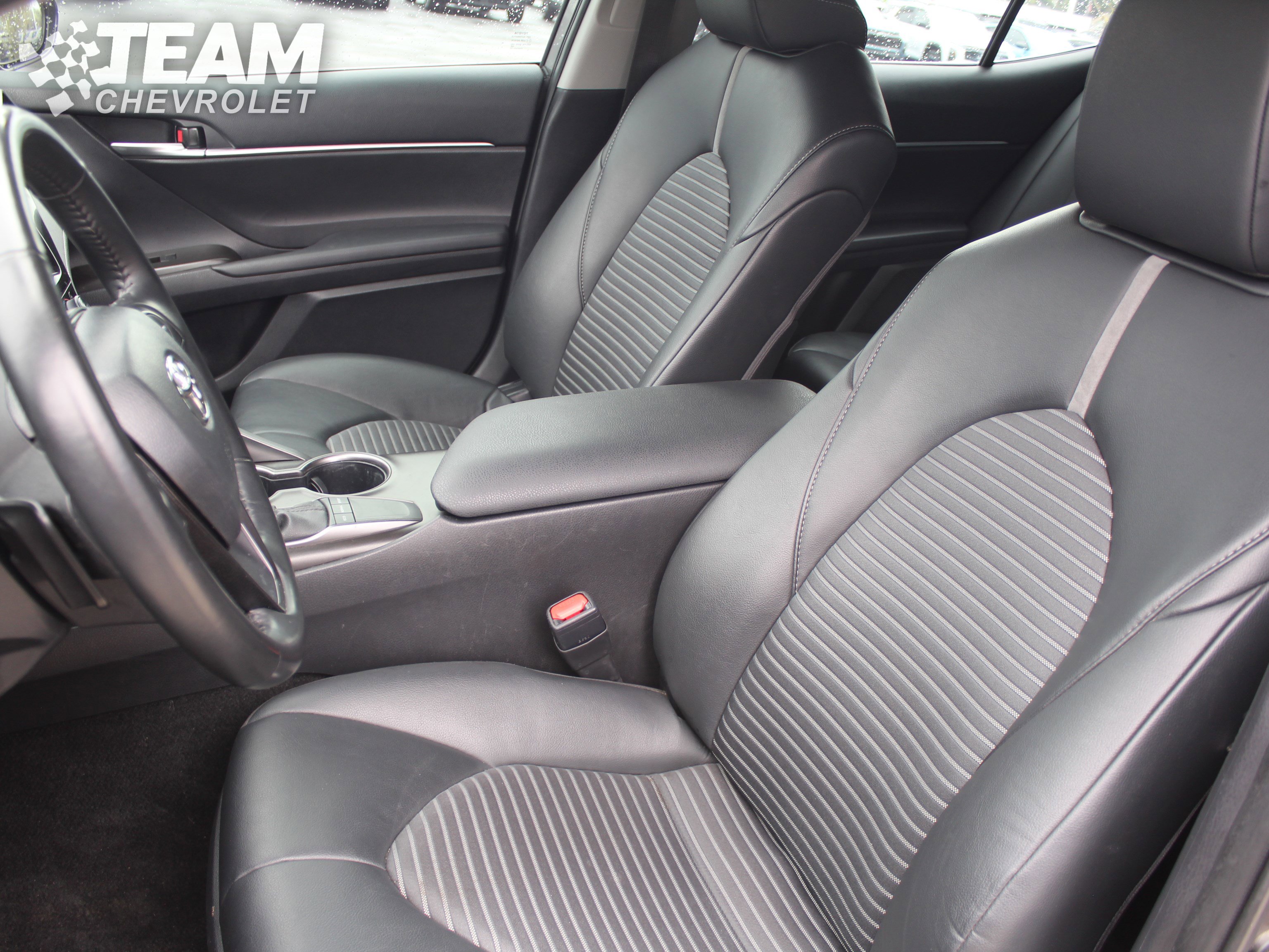 Used 2024 Toyota Camry SE image 11