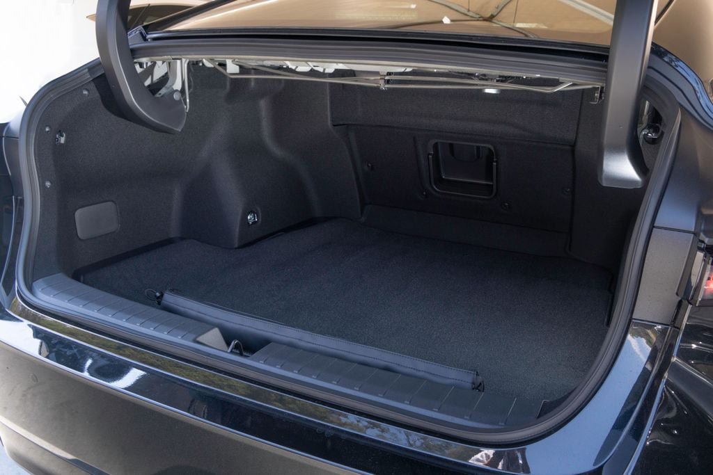 New 2026 Lexus ES 350e w/ Convenience Package FWD image 10