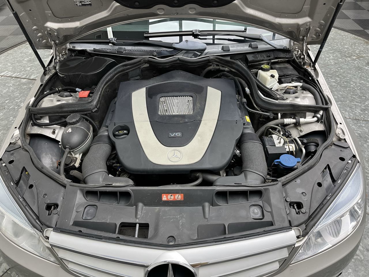 Used 2009 Mercedes-Benz C 300 4MATIC Sedan image 23