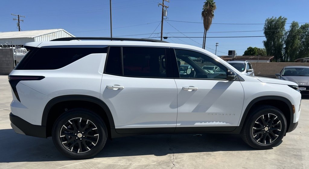 New 2026 Chevrolet Traverse LT w/ Sun and Wheel Package image 6