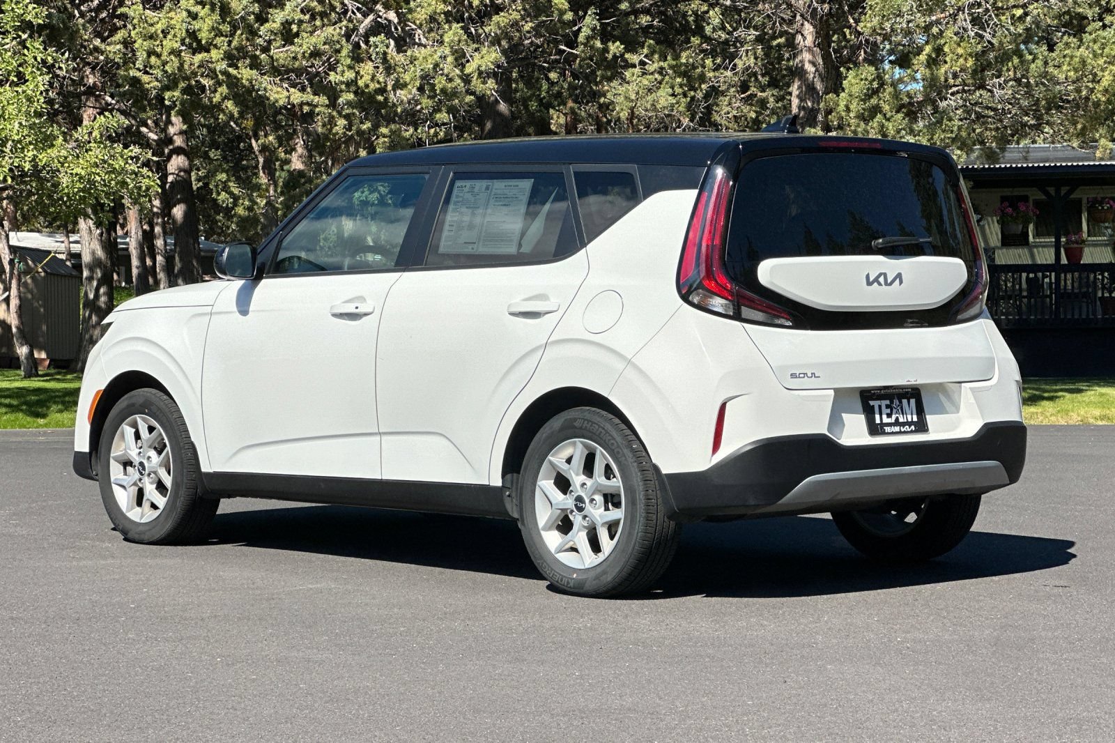 Certified 2025 Kia Soul S FWD image 6