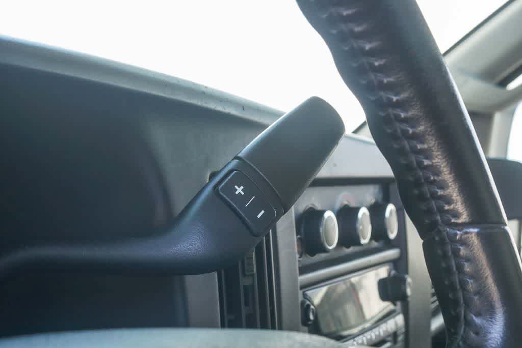 Used 2018 Chevrolet Express 2500 w/ Driver Convenience Package image 16