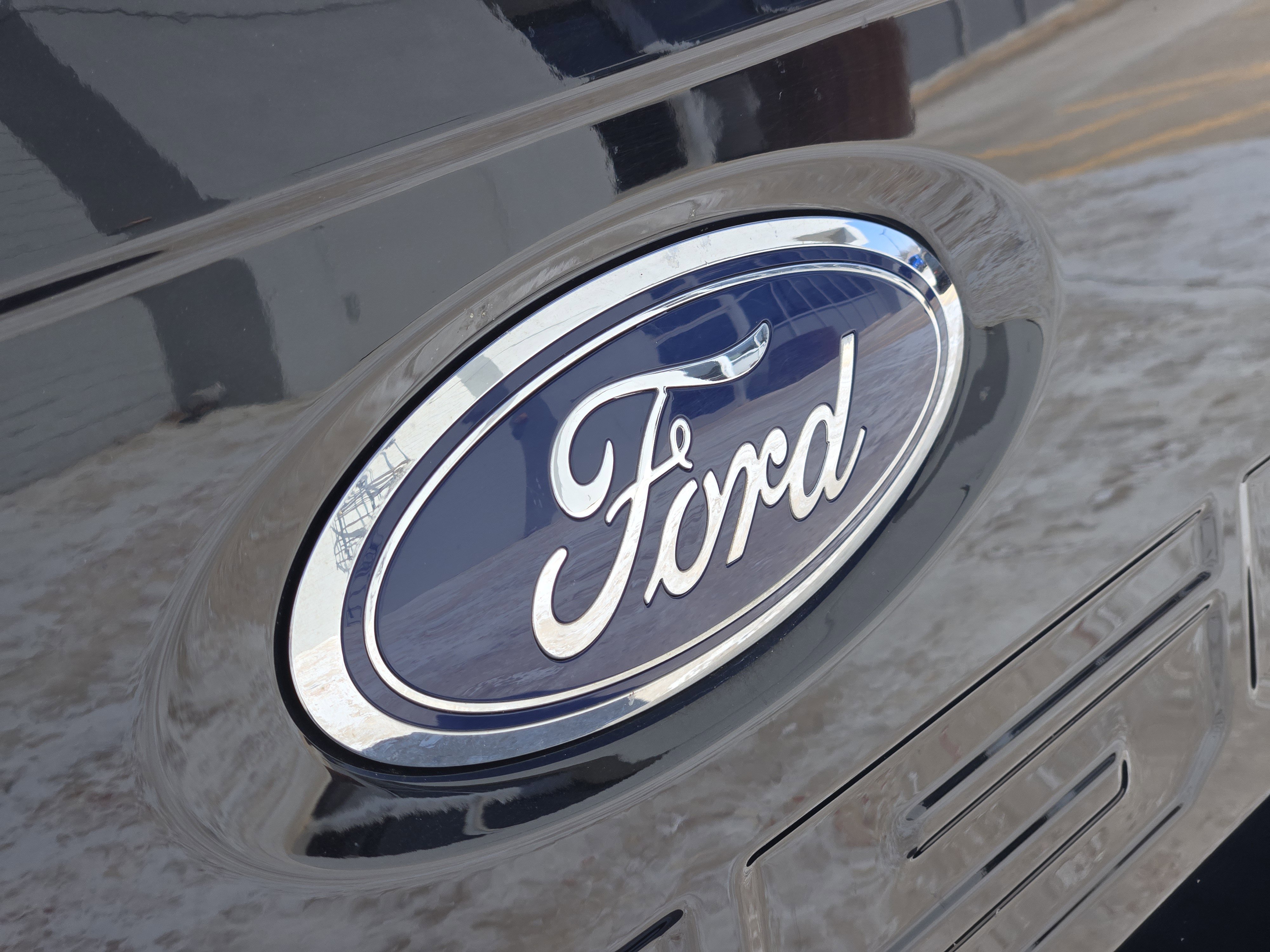 Used 2023 Ford F150 XLT image 12