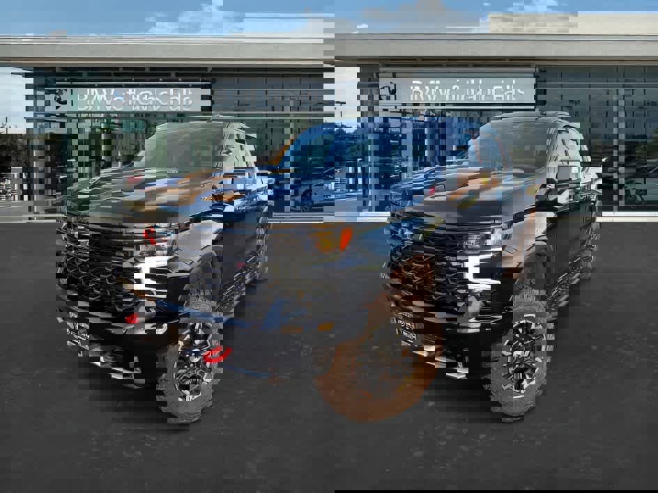 Used 2022 Chevrolet Silverado 1500 ZR2 w/ Technology Package image 4