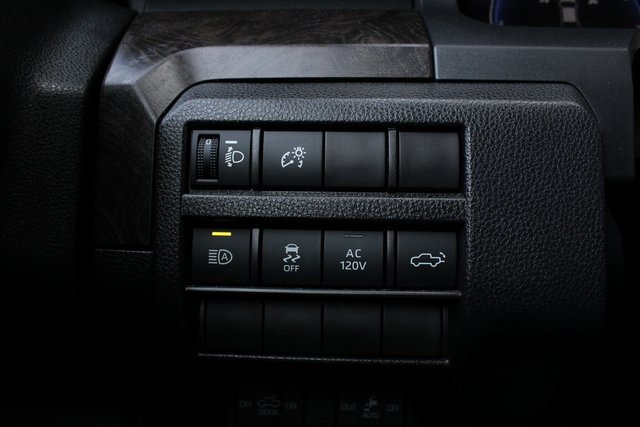 Used 2024 Toyota Tacoma Limited image 13