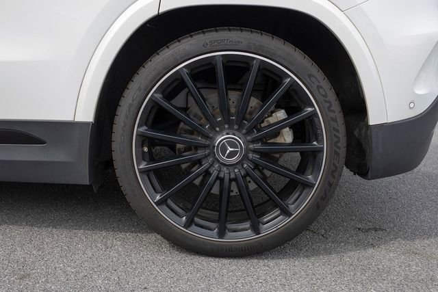 Certified 2025 Mercedes-Benz GLA 35 AMG 4MATIC image 6