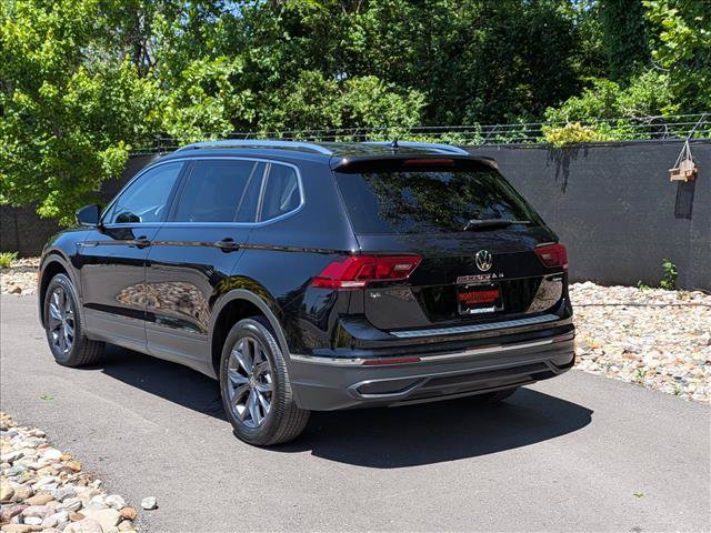 Certified 2023 Volkswagen Tiguan SE AWD/4WD image 3