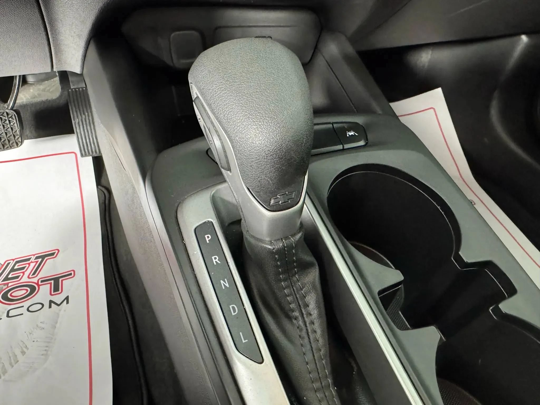 Used 2025 Chevrolet Trax LS FWD image 21