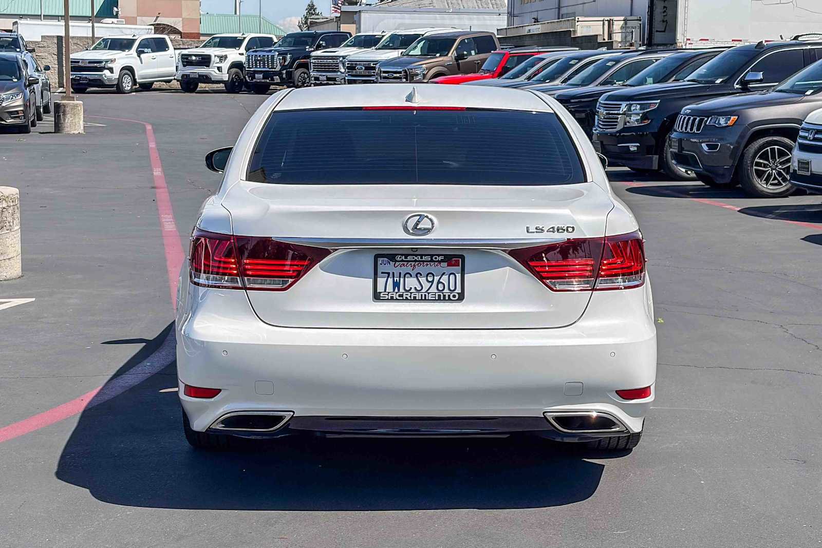 Used 2017 Lexus LS 460 w/ Comfort Package image 3