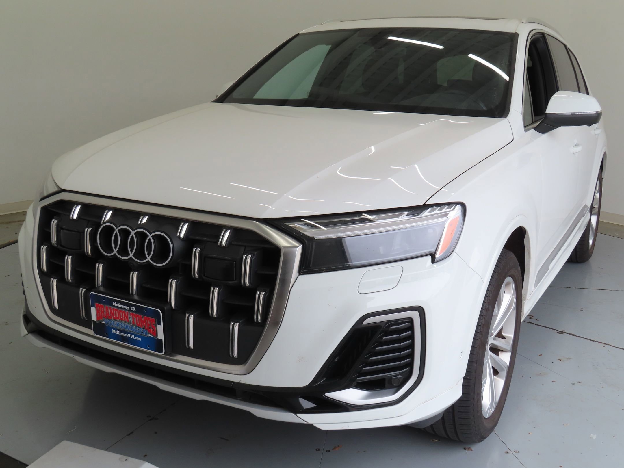 Used 2025 Audi Q7 3.0T Premium Plus AWD/4WD image 5