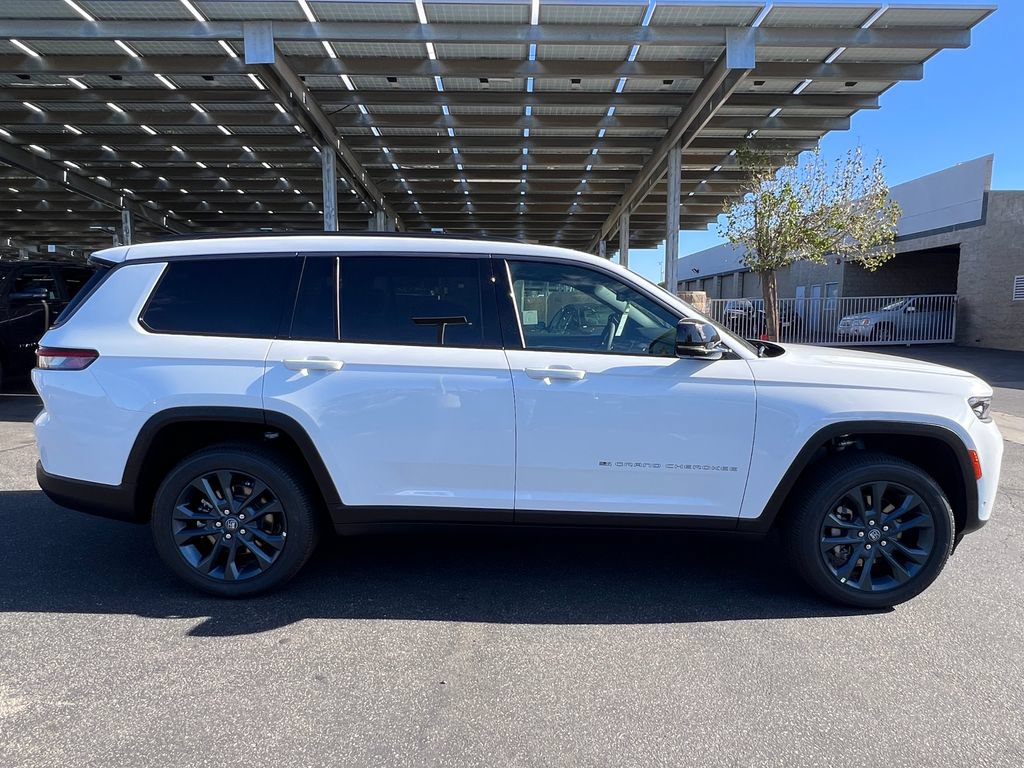 New 2026 Jeep Grand Cherokee L Limited AWD/4WD image 9