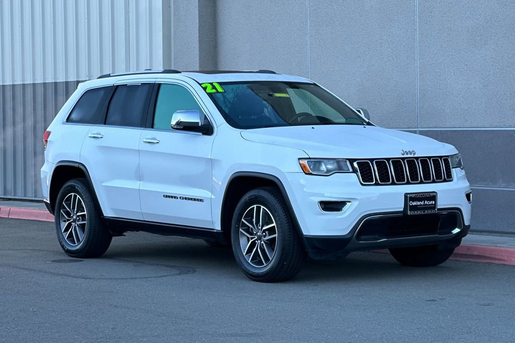 Used 2021 Jeep Grand Cherokee Limited w/ Luxury Group II image 2