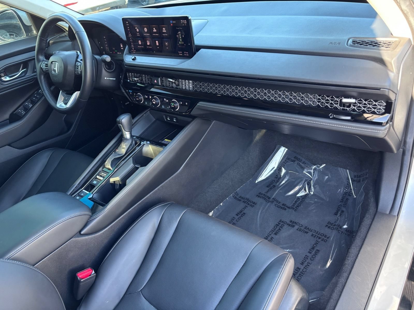 Used 2025 Honda Accord Touring image 13