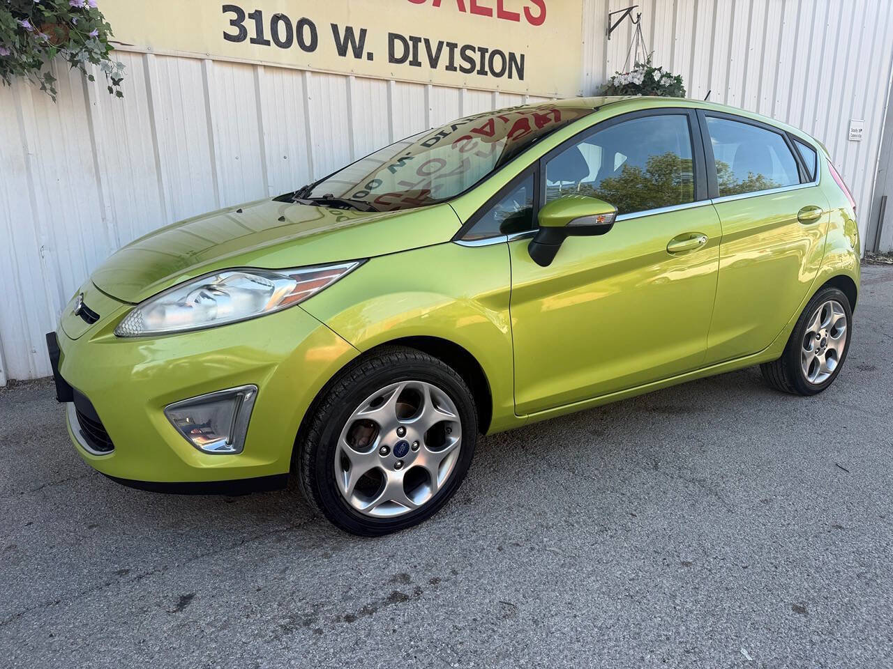 Used 2013 Ford Fiesta Titanium image 8