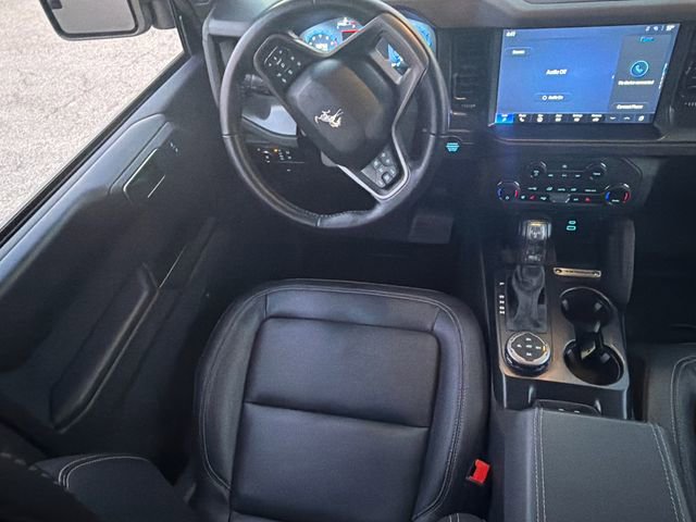 Used 2025 Ford Bronco Badlands image 21
