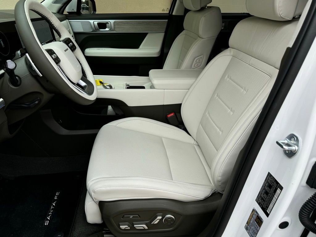 New 2025 Hyundai Santa Fe Calligraphy FWD image 10