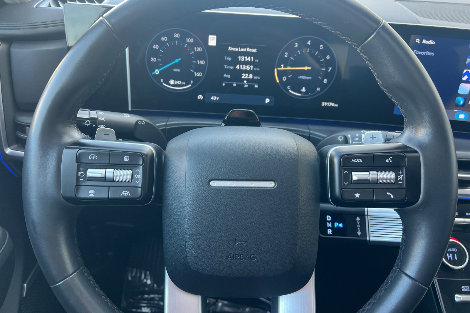 Used 2024 Hyundai Santa Fe Limited image 27