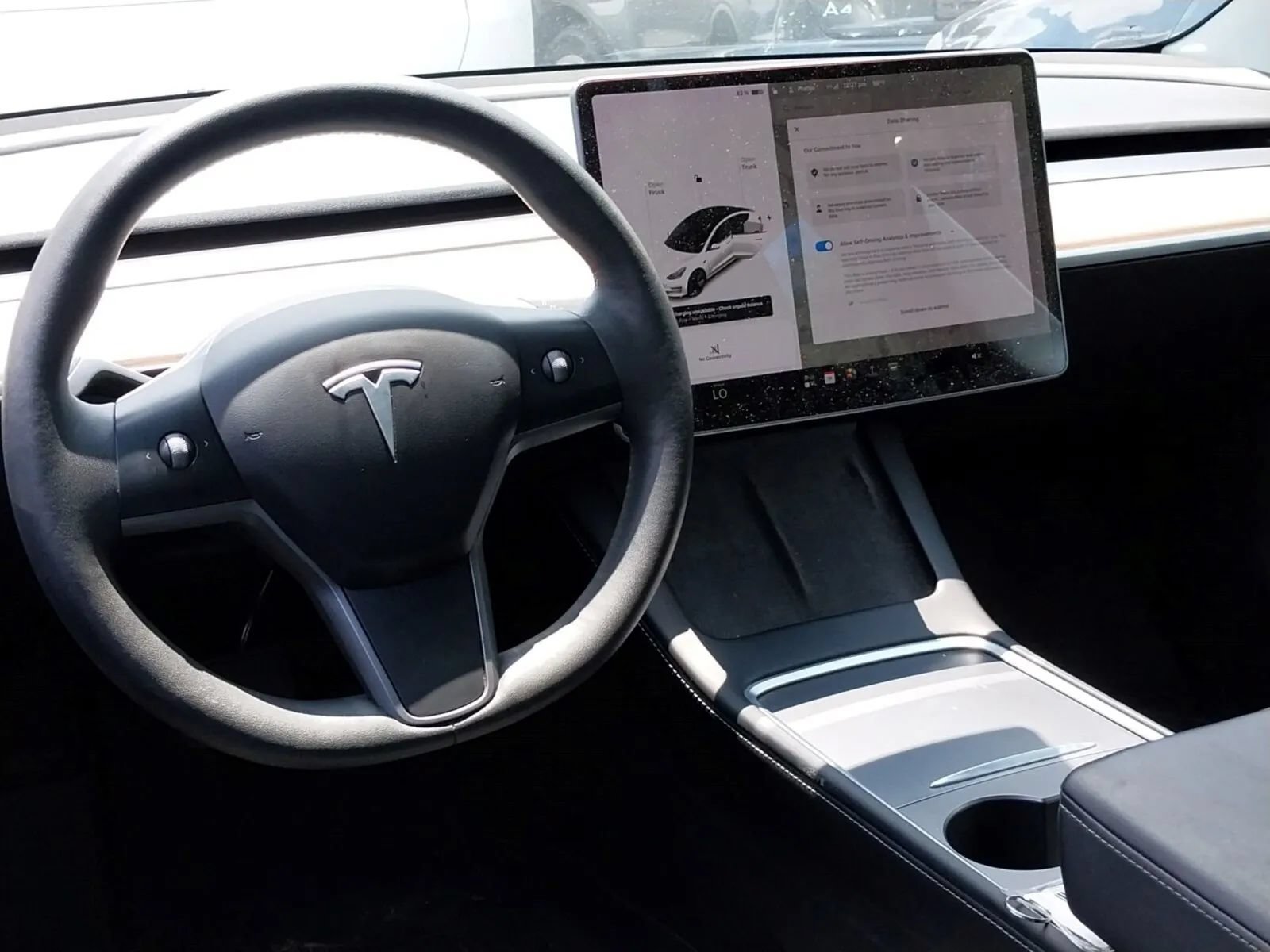Used 2022 Tesla Model 3 Standard Range RWD image 7