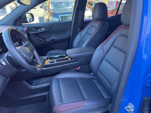 Used 2025 Chevrolet Equinox RS w/ Safety and Technology Package image 9