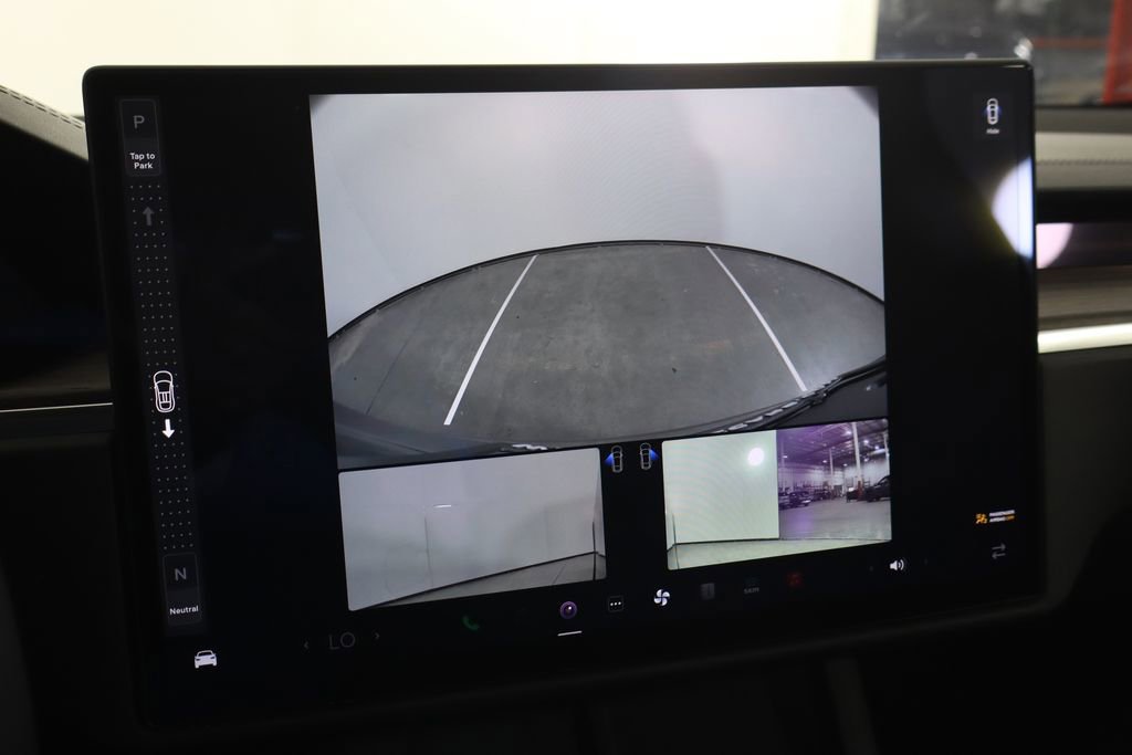 Used 2023 Tesla Model X image 44