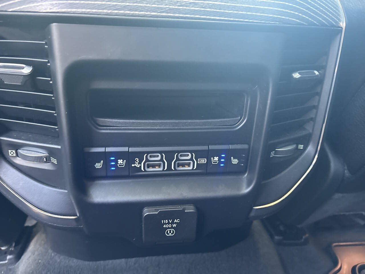 Used 2020 RAM 1500 Limited AWD/4WD image 36
