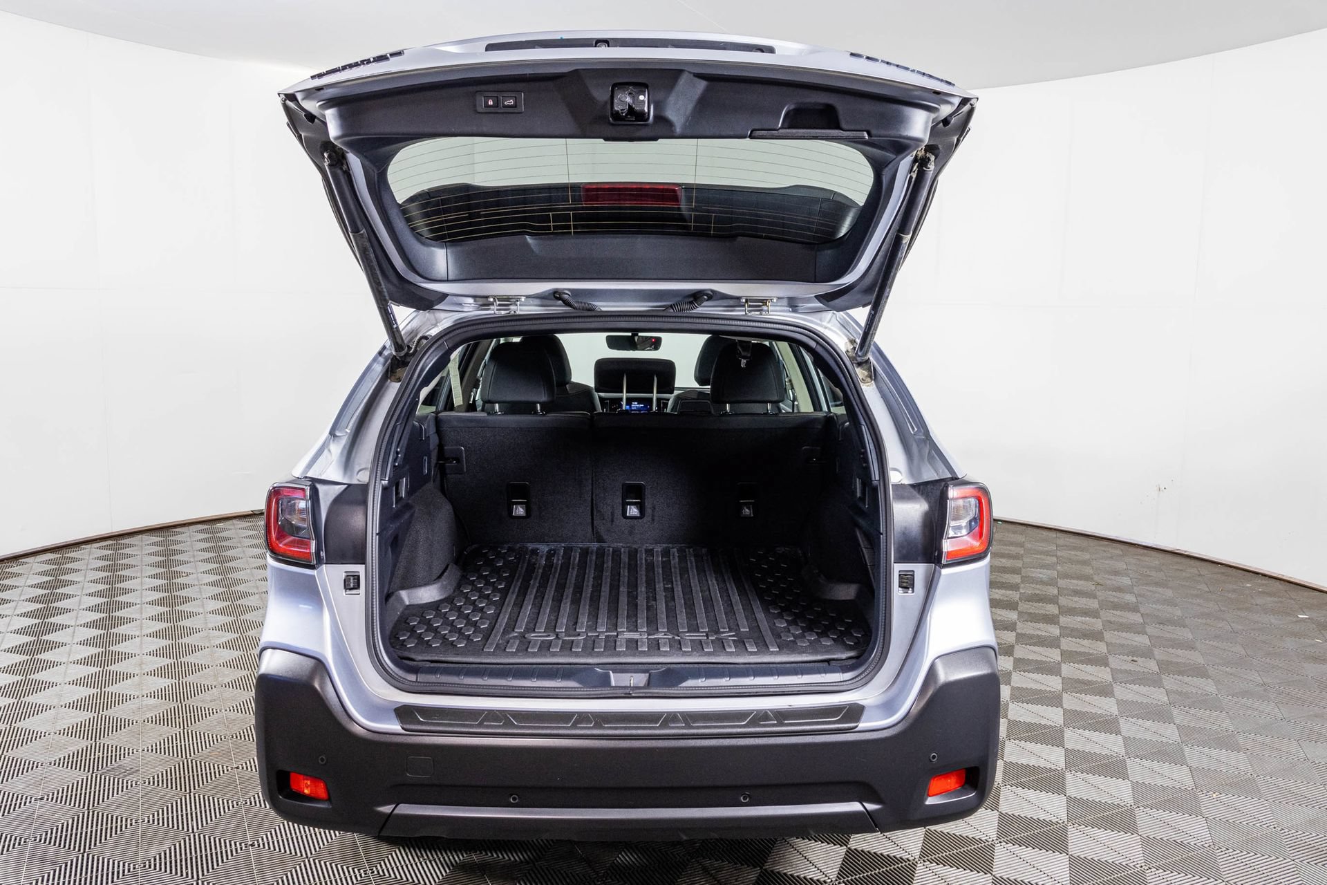 Used 2024 Subaru Outback Onyx Edition AWD/4WD image 41