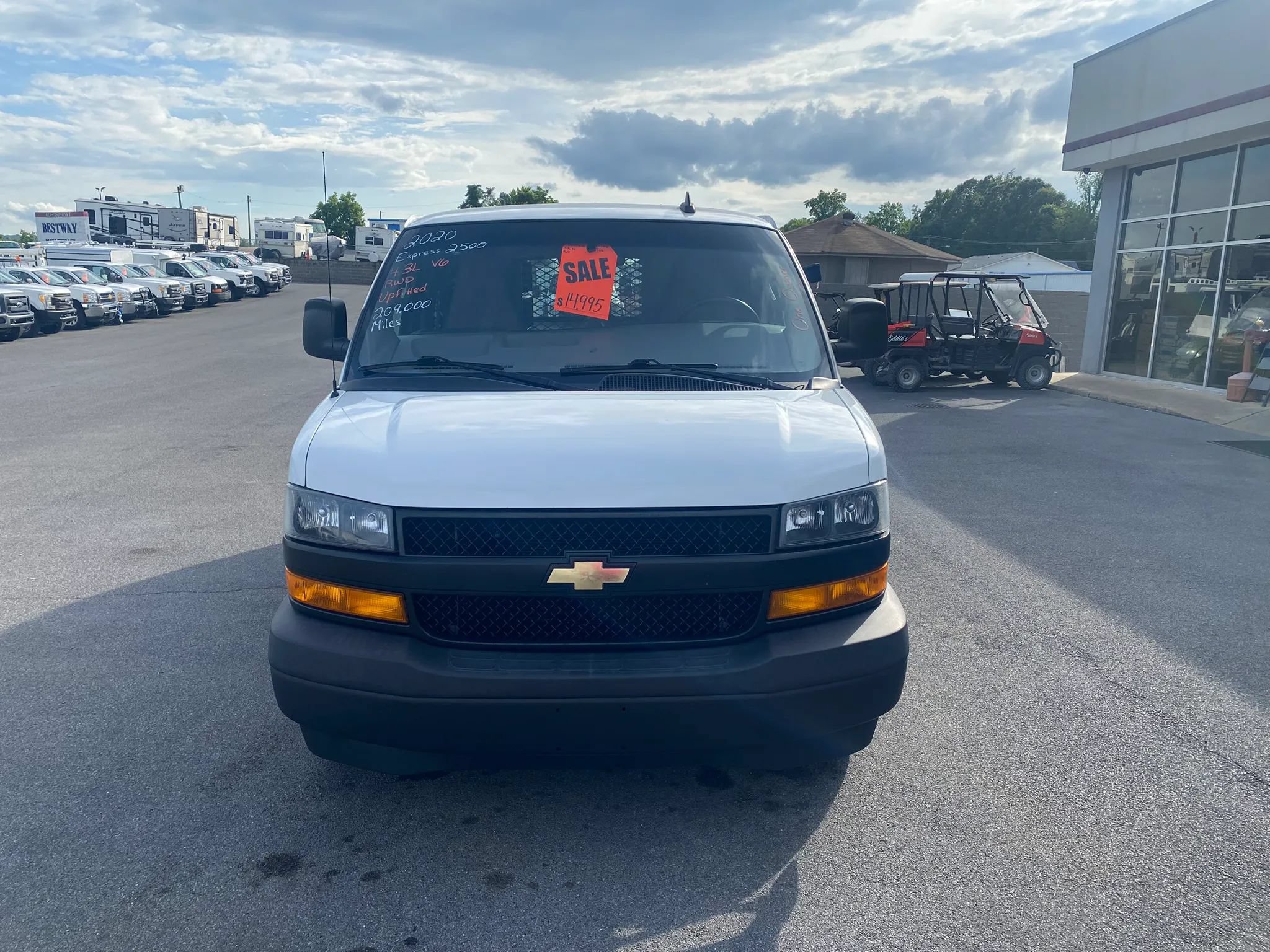 Used 2020 Chevrolet Express 2500 w/ Driver Convenience Package RWD image 2