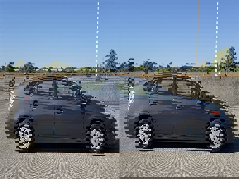 Used 2011 Toyota Prius Two image 6