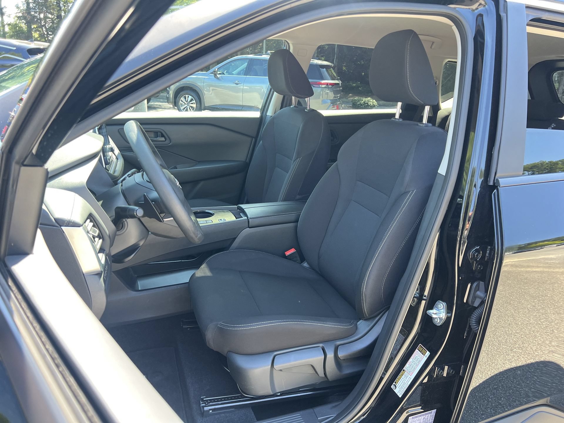 Used 2026 Nissan Rogue S FWD image 15