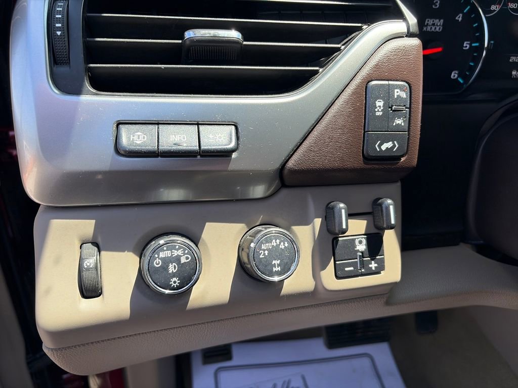 Used 2017 Chevrolet Tahoe Premier AWD/4WD image 17