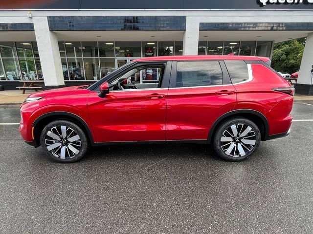 New 2025 Mitsubishi Outlander SE image 6