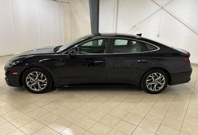 Used 2023 Hyundai Sonata SEL w/ Convenience Package image 2