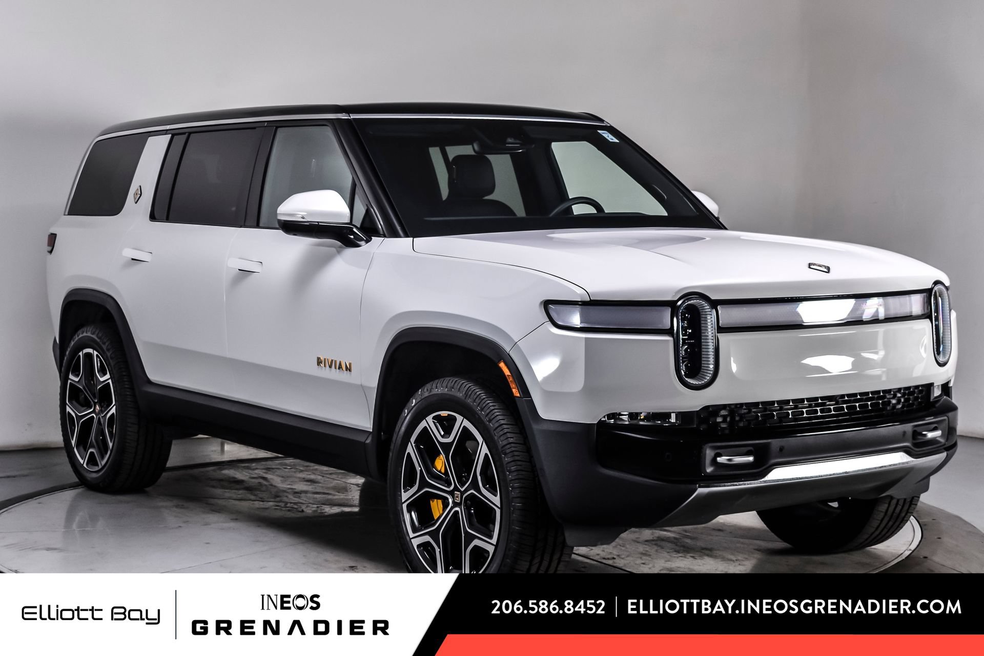 Used 2024 Rivian R1S Adventure AWD/4WD image 1