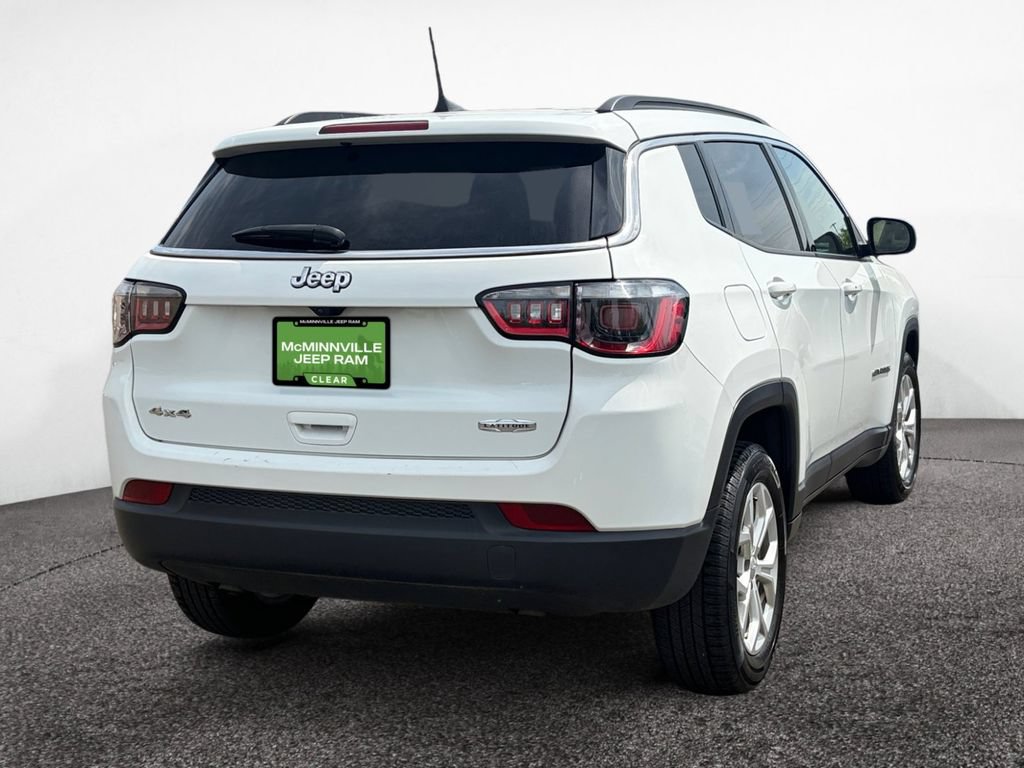Certified 2024 Jeep Compass Latitude AWD/4WD image 5
