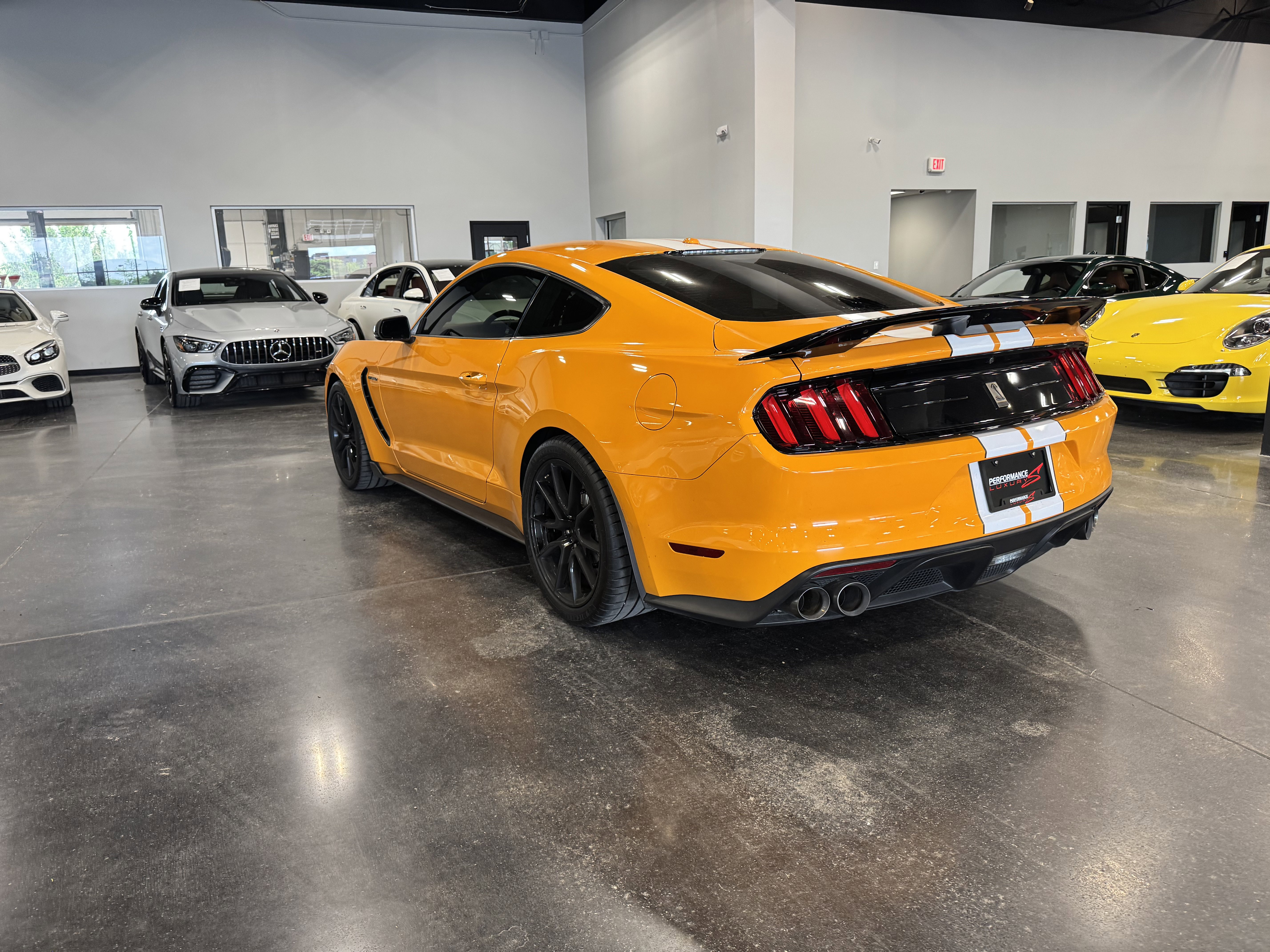 Used 2019 Ford Mustang Shelby GT350 w/ Technology Package RWD image 20
