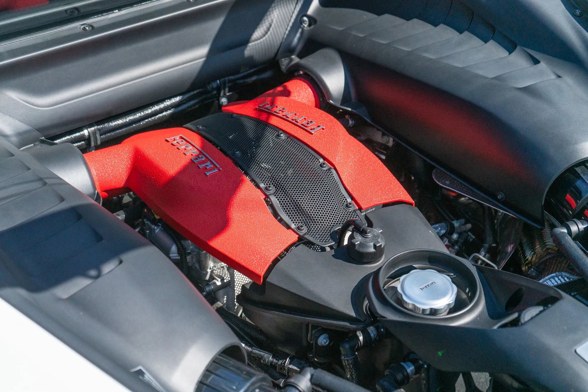 Used 2021 Ferrari F8 Tributo image 45