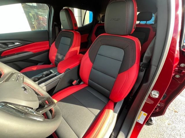 New 2026 Chevrolet Equinox EV RS FWD image 13