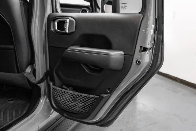 Used 2021 Jeep Wrangler Unlimited Sahara AWD/4WD image 40