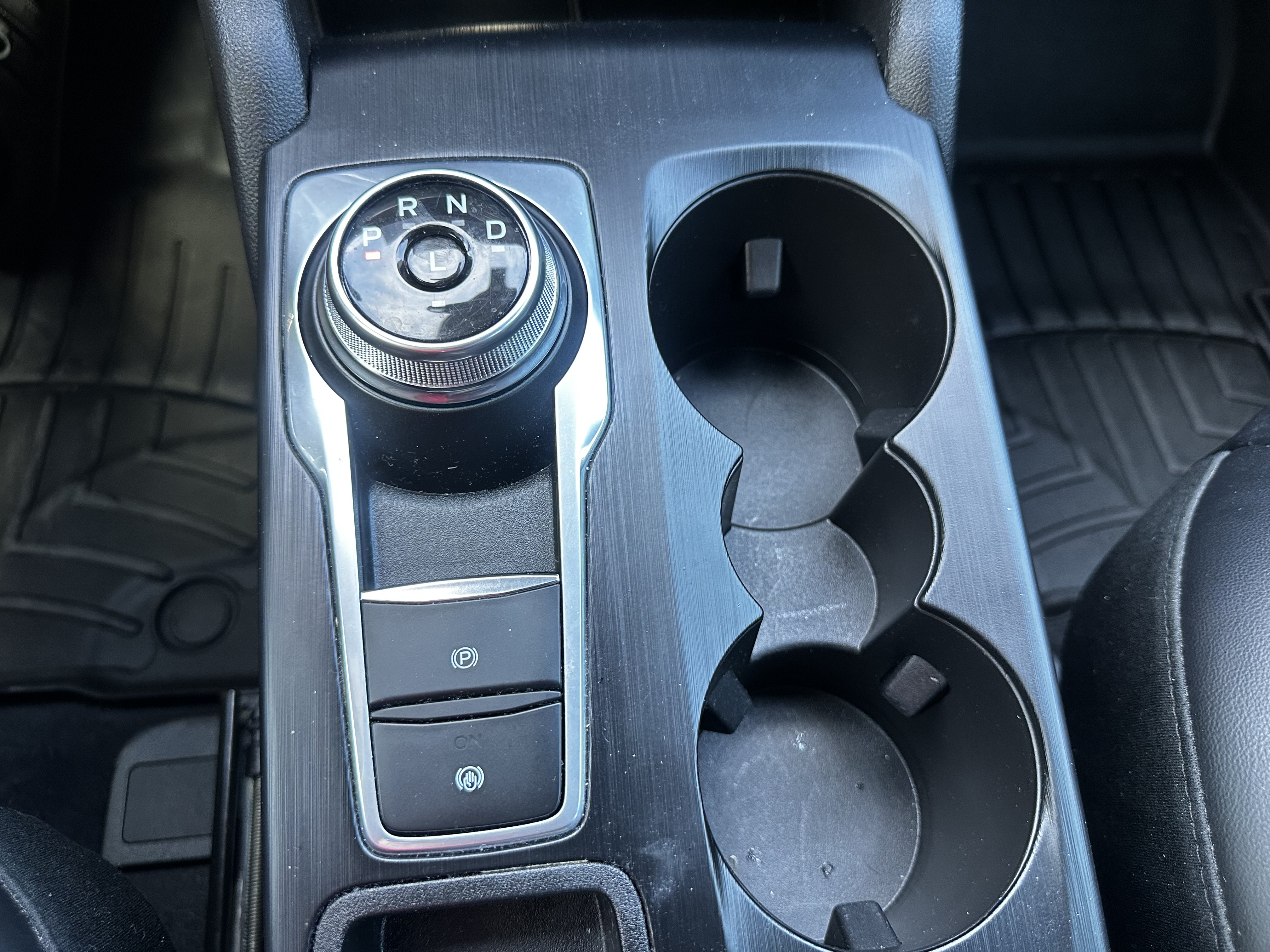 Used 2023 Ford Escape ST-Line w/ Tech Pack #1 FWD image 24
