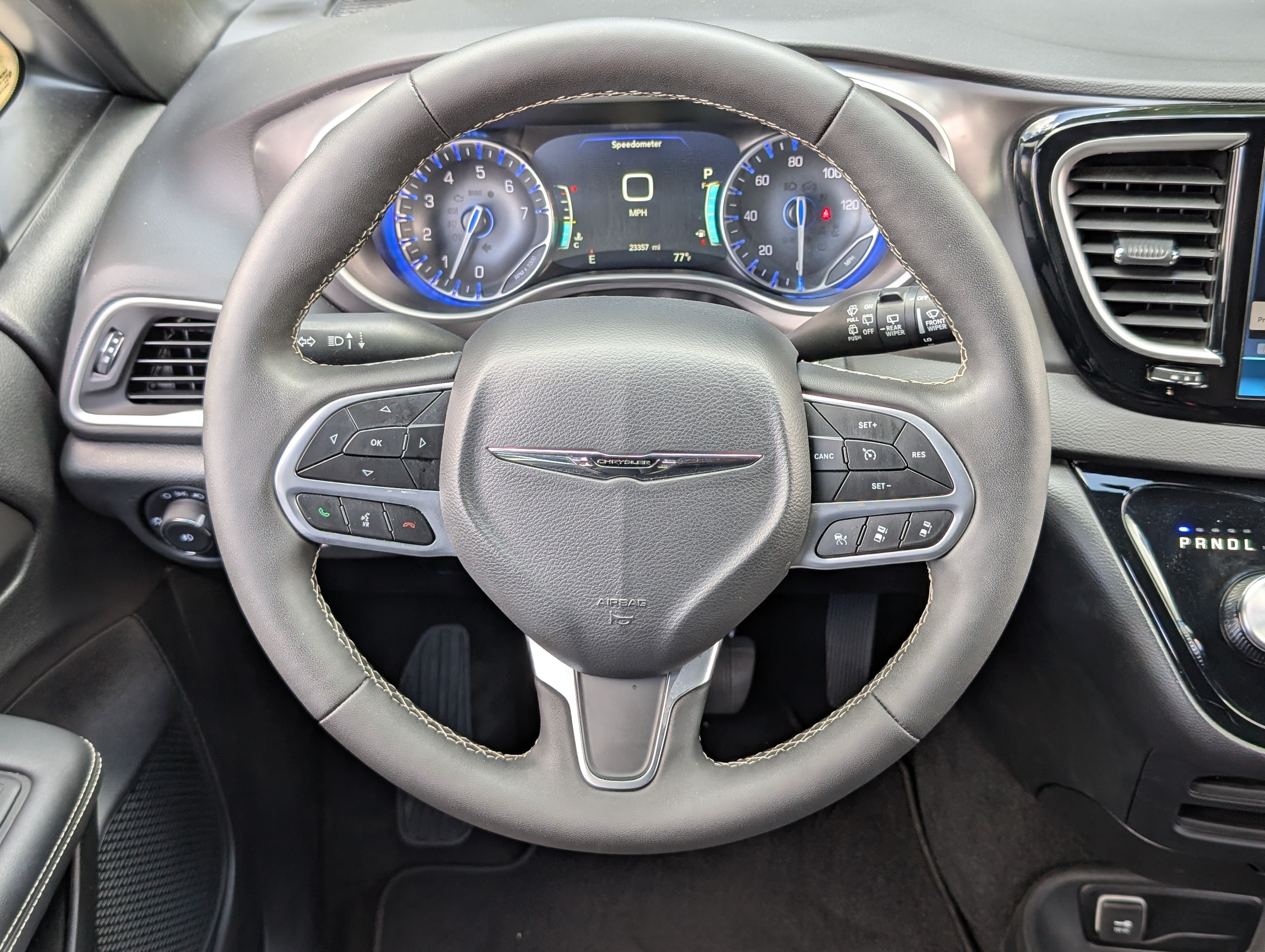 Used 2026 Chrysler Pacifica Select FWD image 26