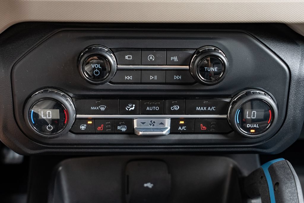 Used 2023 Ford Bronco Wildtrak AWD/4WD image 18