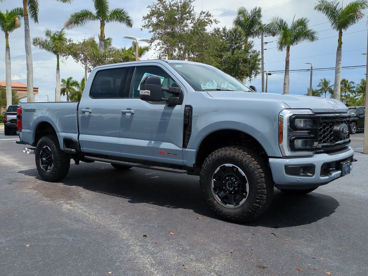 New 2026 Ford F250 4x4 Crew Cab Super Duty image 2