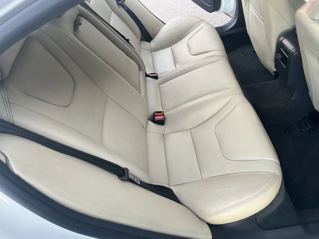 Used 2017 Volvo S60 T5 Dynamic FWD image 19
