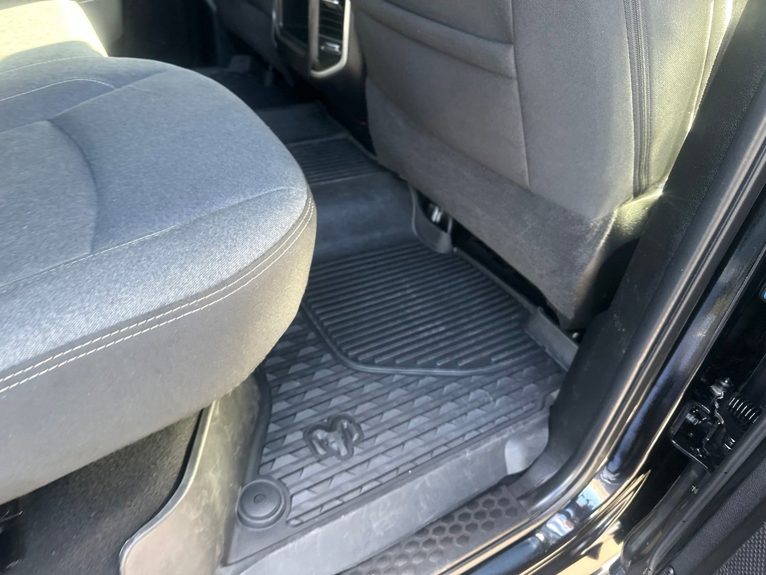 Used 2024 RAM 3500 Big Horn w/ Safety Group AWD/4WD image 19
