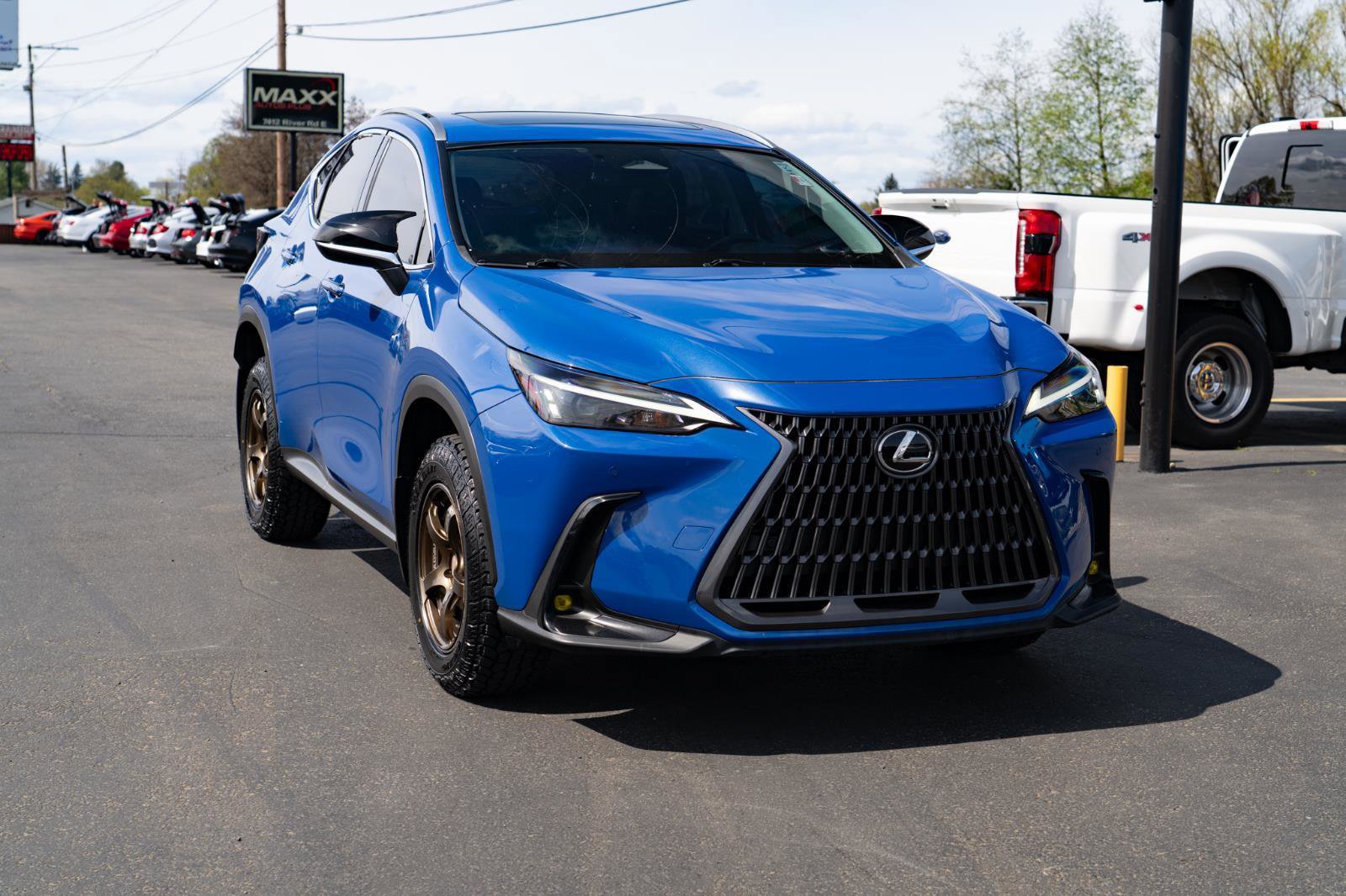Used 2022 Lexus NX 350 AWD image 2